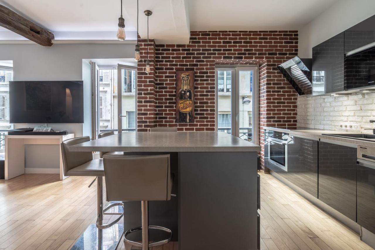 Room In Apartment - Cosy Place In The Hear Of Paris Eksteriør bilde